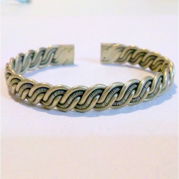 Vintage Silver Tone Coiled Wire Cuff Bracelet * - Picture 2 of 4